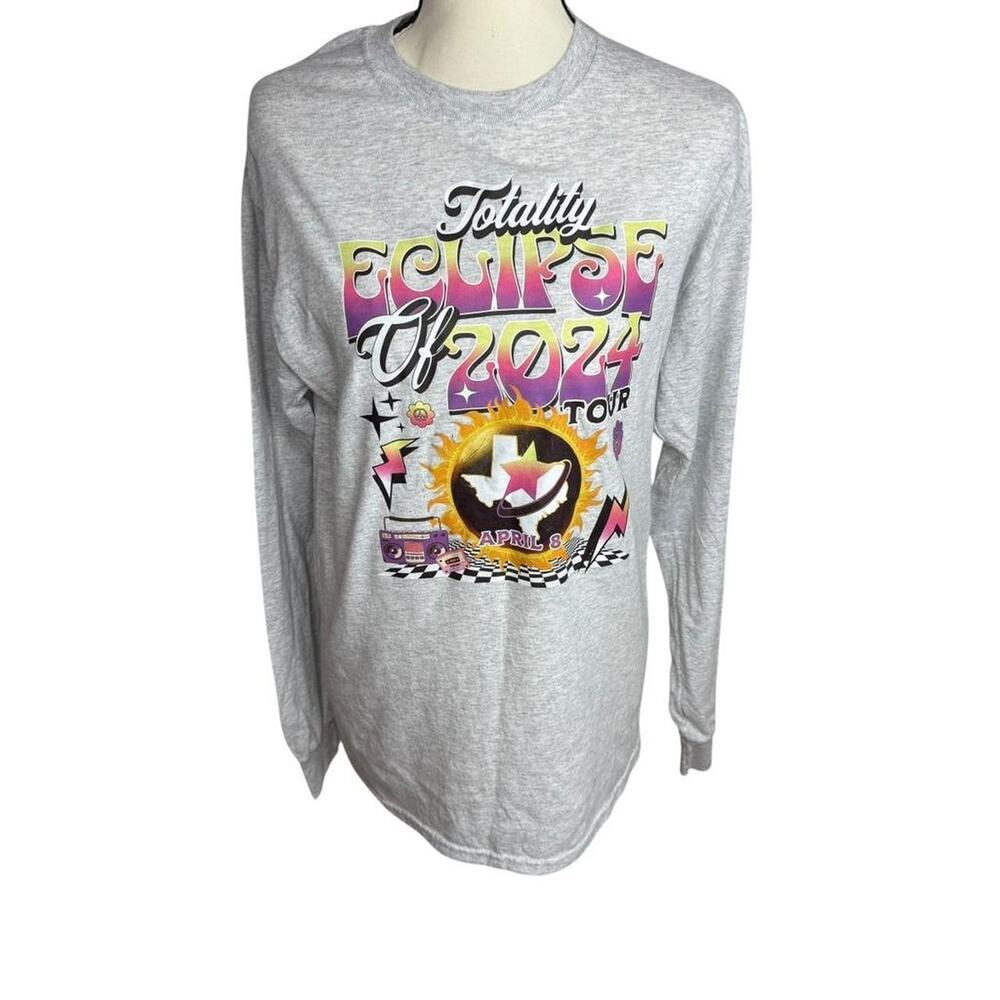 Solar Eclipse 2024 Tour Graphic Long Sleeve Tee Size M Gray Shirt